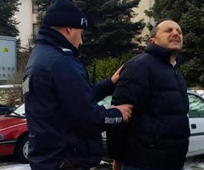 Камера разобличи нагли полицаи, лъгали в съда
