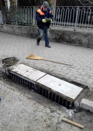 Велико Търново: Ремонтират дъждоприемните шахти по улиците на града