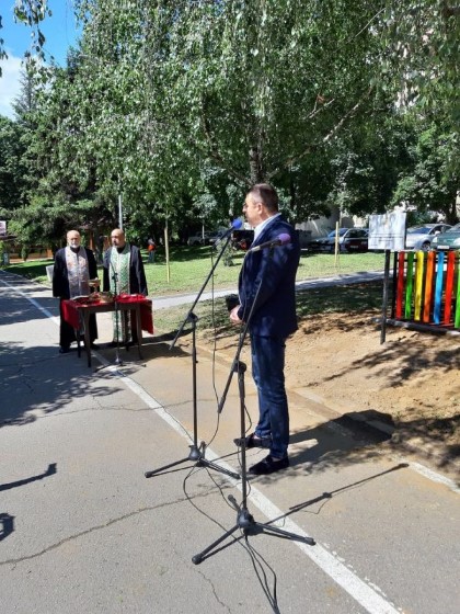 Европейски избори 2019: Д-р Атанас Камбитов, кмет на Благоевград: В откриването на площадка няма нищо предизборно, защото децата не делят живота на преди и след избори