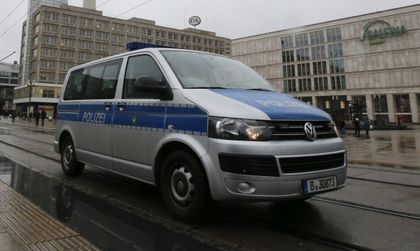 Арестували двама съучастници на парижките атентатори