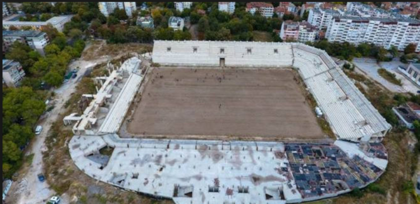 Ботев натрупали дълг към Общината по концесията на Колежа