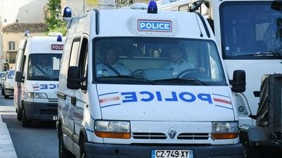 Продължават да вършеят: Руски хулигани са пребили група испанци в Кьолн