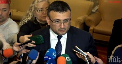Младен Маринов: Изкарахме всички снегопочистващи машини и полицейски патрули вчера