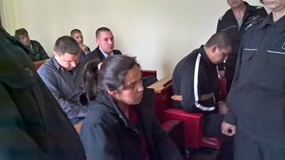 Убийцата на бебето: Беше ме страх. Оставихме го на улицата, за да го намери някой