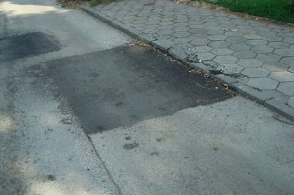 Изкърпиха аварийно дупки в „Северен“