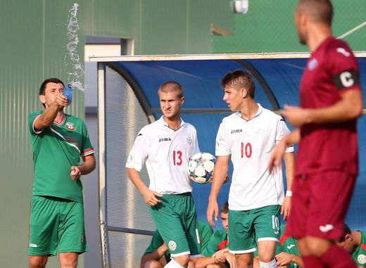 НА ЖИВО С БЛИЦ: Кипър - България 0:0