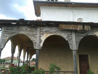 Гражданска инициатива ще спасява църквата в Крислово