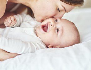 2-те зодии, които ще разберат, че чакат бебе през ДЕКЕМВРИ