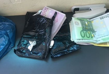 Удар! Митничари на Калотина спипаха валута и злато за близо 1 млн. лева!