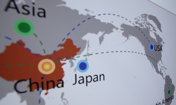 Как малките държави да се защитят от войната между Китай и САЩ?