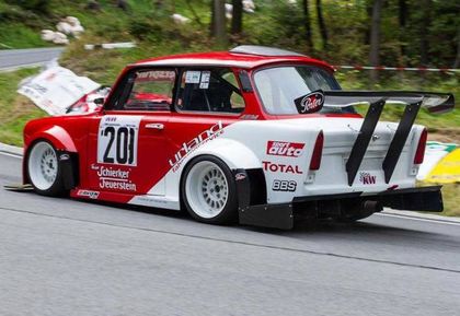 Trabant 601 S с над 270 к.с., прави 0-100 за 3,2 секунди и вози масивен спойлер (СНИМКИ/ВИДЕО)
