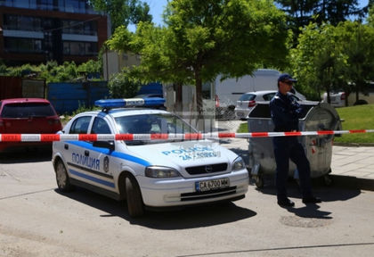 Кървава катастрофа с бременна жена задръсти столицата
