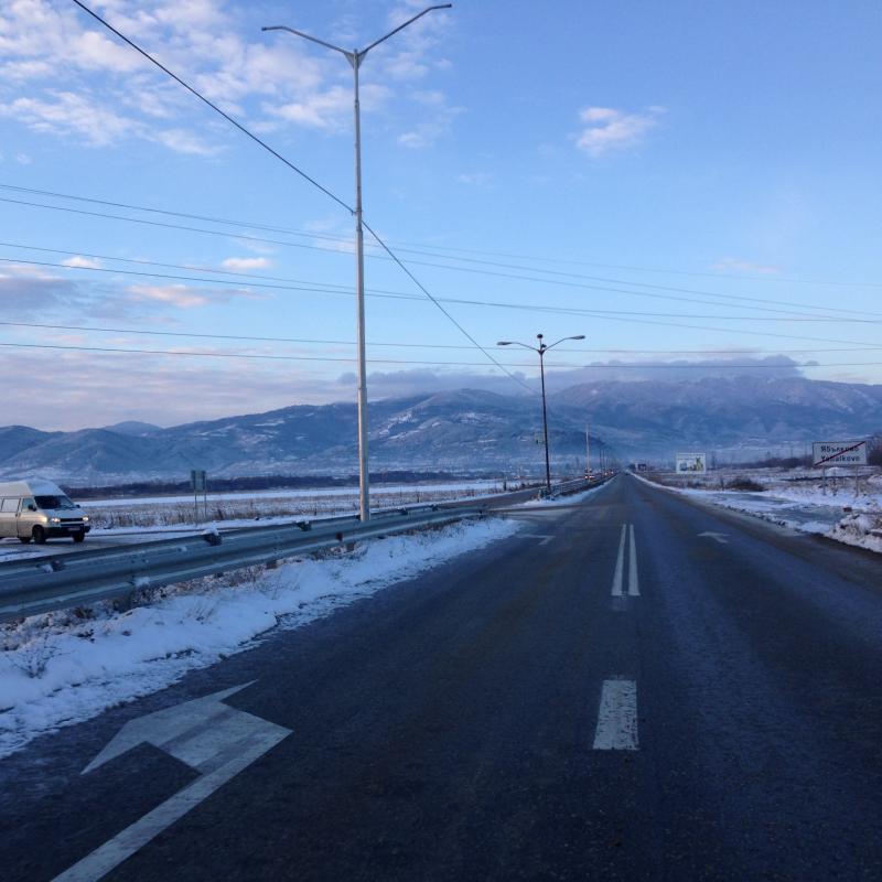 Видин: Движението по главен път E-79 е ограничено за автомобили над 12 тона от кръстовището за Дунавци до село Ружинци