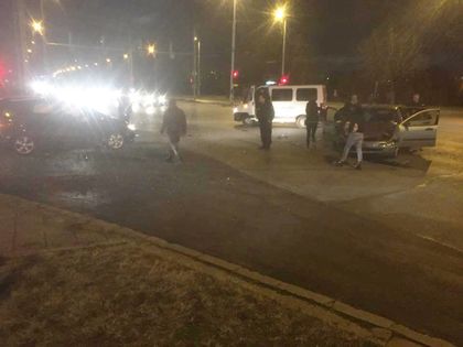 Две коли се помляха до