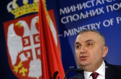 „МКД“ (Македония): Албанците се страхуват от домино-ефект с връщането на визите