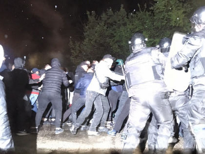Брутални СНИМКИ 18+ от кървавия протест в Габрово! Пребитите проговориха!
