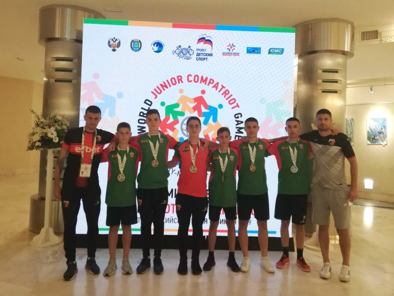 Момчетата от Локомотив завършиха на второ място на световното за ученици