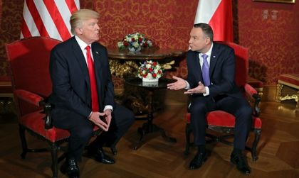 Полша посрещна Тръмп с новина: Купува