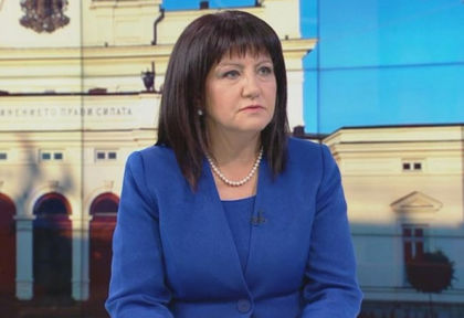 Цвета Караянчева: Вчера се чух с президента, останах с впечатление, че ще подпише указа за оставките