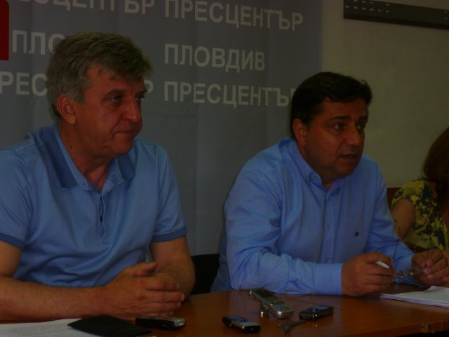 Търновалийски: Областият управител да върне Наредбата за паркиране