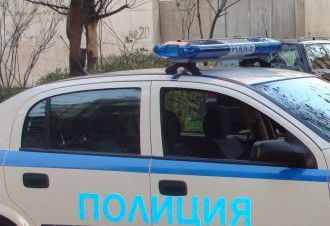 Много пиян моторист се блъсна във врата на къща в Калояново