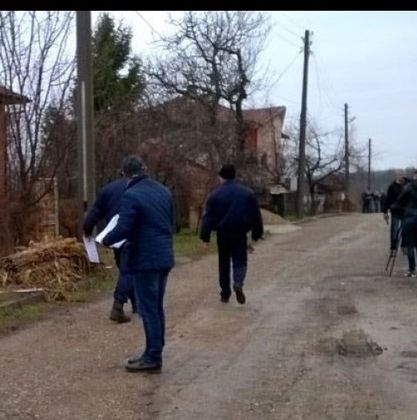 Две 17-годишни момчета са задържани за убийството на 60-годишния таксиметров шофьор