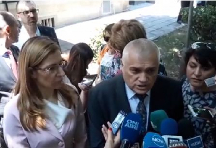 Министър Радев хвърли бомба за убийството на Пелов: Това, което е на повърхността не е оперативната информация, която аз знам и е станало (СНИМКИ/ВИДЕО)