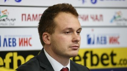 Гьонов: Трима платени тролове пускат лъжи, за да прикриват провинциалния начин на управление