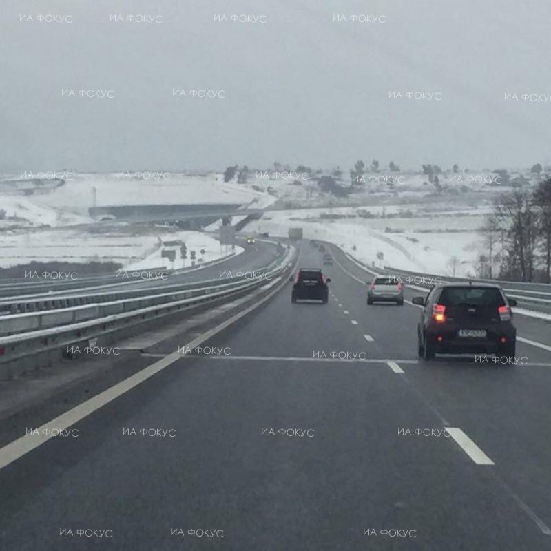 Ловеч: Възстановено е движението по път I-4 Микре - Голец