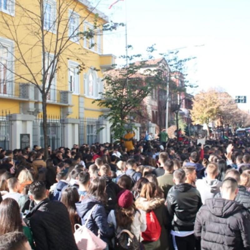 „Плюс Инфо“ (Македония): Албанските студенти възобновиха протестите си