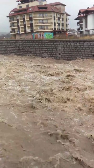 Кметът на Банско обяви бедствено положение (Видео)