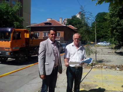 Паркинг за над 100 коли и детска площадка изграждат в центъра на Пловдив