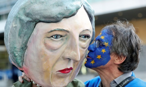 Лидерите от ЕС с няколко варианта за отлагане на Brexit
