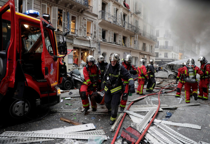 Покъртителни разкази на очевидци за трагедията в Париж (СНИМКИ/ВИДЕО)