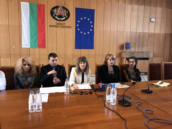 Велико Търново: Дигитална изложба под надслов „Велико Търново – част от Европа“ представи Държавният архив в града