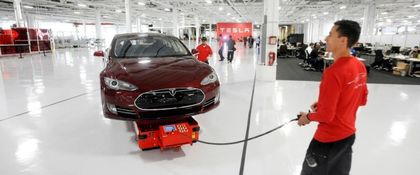 Илън Мъск: миналата година изхарчих по Tesla повече, отколкото спечелих