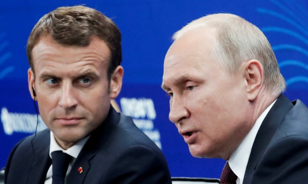 Световно и политика: Макрон ще се срещне с Путин на финала