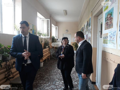 След пожара в пловдивското училище: Учениците отново в клас чак след Великден