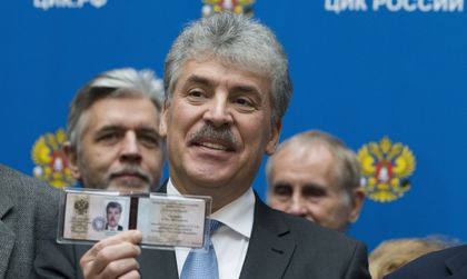 Комунистът милионер, който иска да седне в стола на Путин