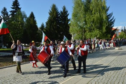 Гоце Делчев в плен на магията на танца
