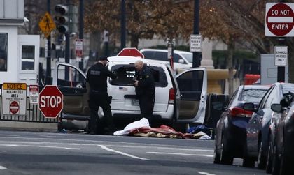 Жена пробва да нахлуе с кола в Белия дом