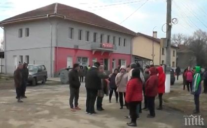 Село се вдига на бунт заради проблеми с ВиК, заплашва да затвори пътя към АЕЦ 