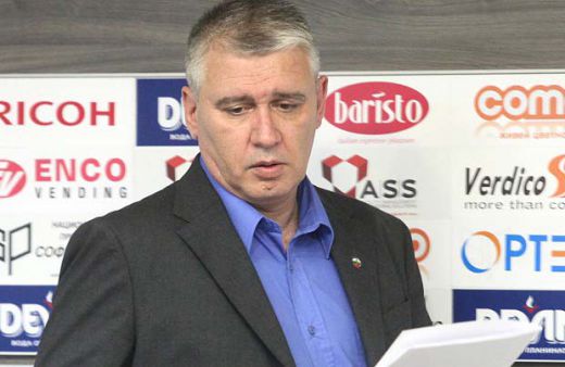 Шеф на полицейски синдикат започва совалки в парламента