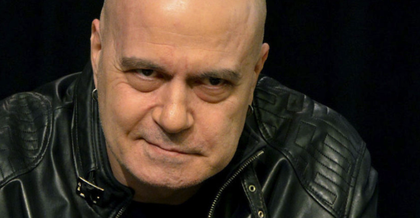 Слави Трифонов: Упорито смятам, че „щракалките“ са в СИК, РИК и ЦИК!
