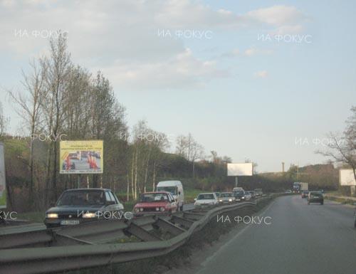 Перник: Полицейски патрул с регистрационен номер 4804 е разположен на светофара на село Драгичево в посока АМ „Струма“