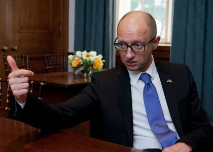 Яценюк злобно нападна Порошенко