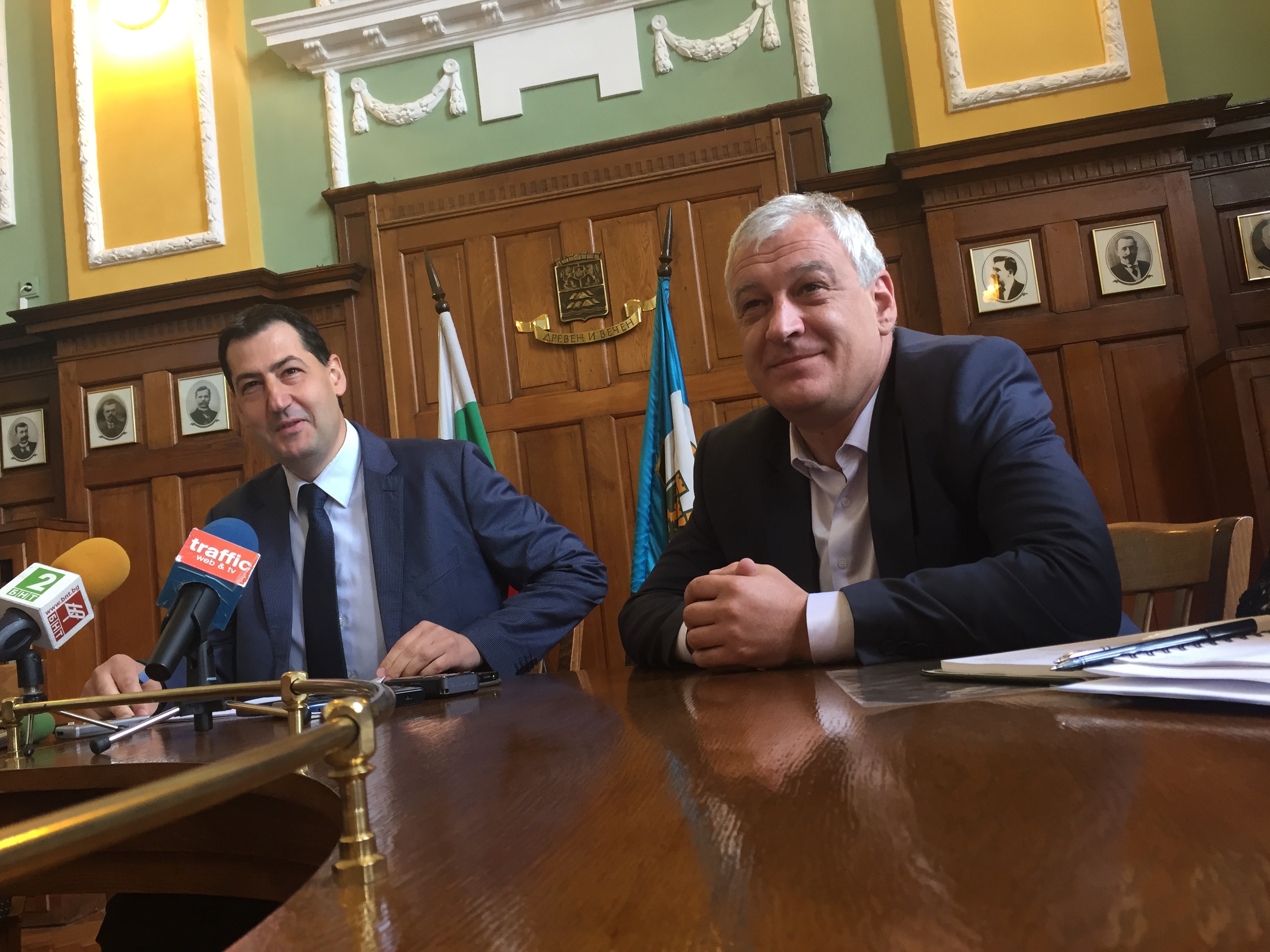 ВИДЕО: Продават общински имоти за още 1 милион лева. Парите трябвали за отчуждаване на имоти по Васил Априлов!