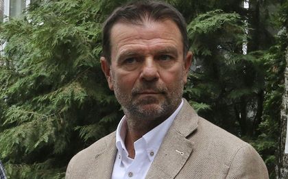 Кайсар на Стойчо Младенов остава лидер в Казахстан