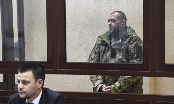 Руски съд остави за 2 месеца в ареста 12 украински моряци