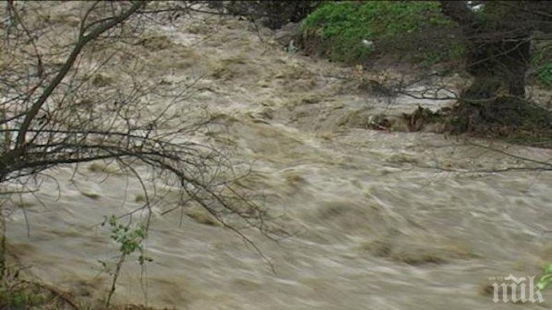17-годишно момиче е спасено от водите на Арда